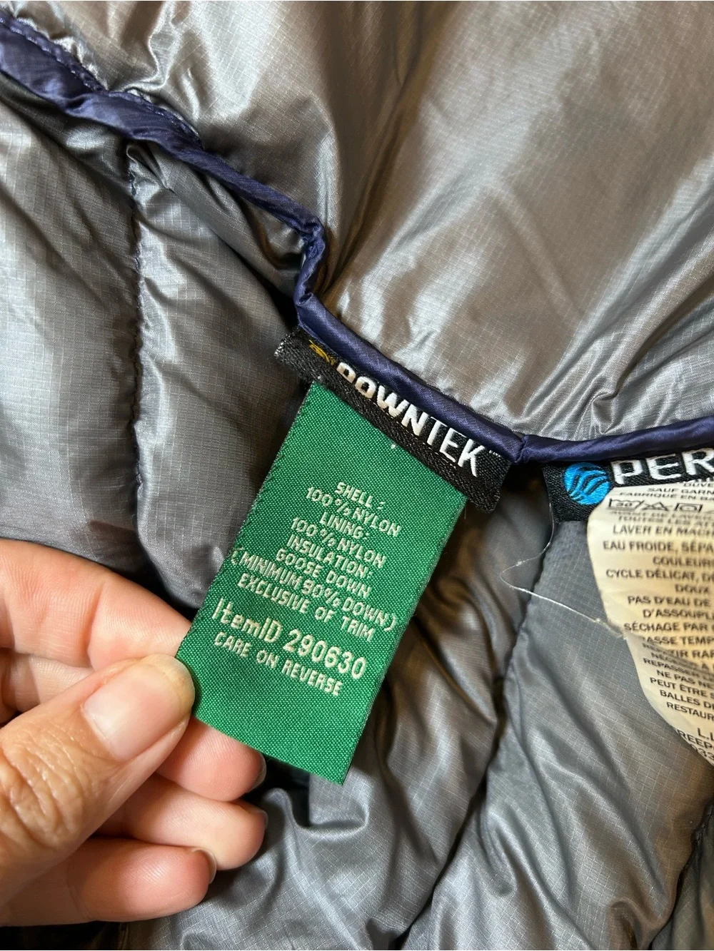 LL Bean men’s ultralight blue down puffer 850 jacket hooded size small zip up